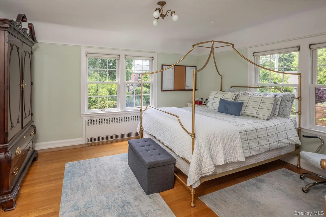 Photo of 18 Hemlock Road