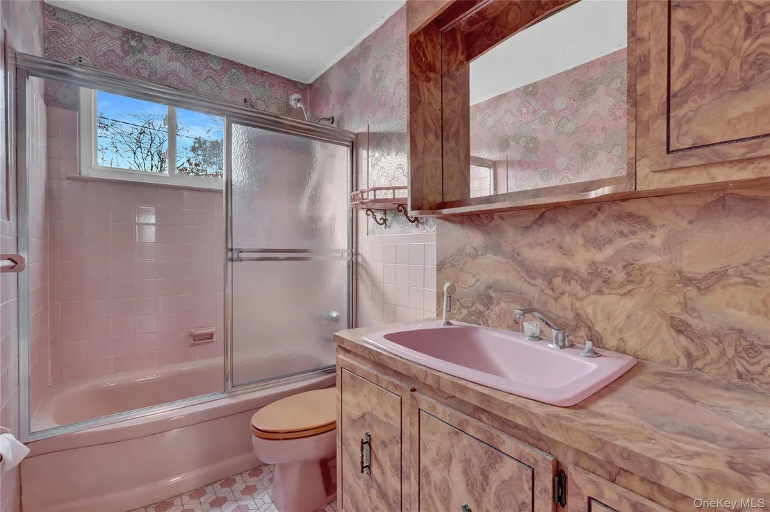 Photo of 101 Beverly Place