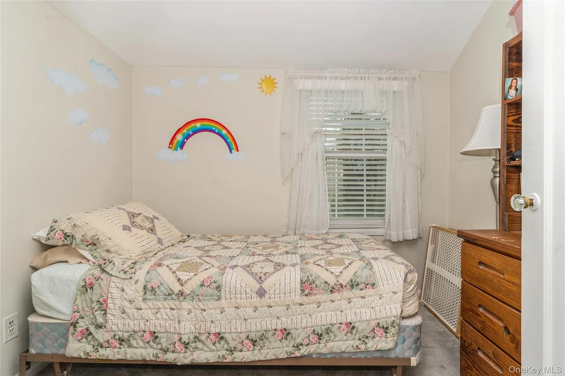 Photo of 35 Roydon Drive N