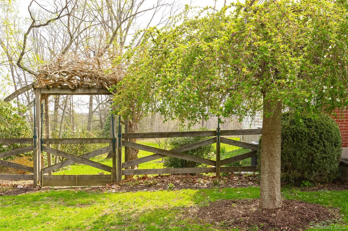 Photo of 102 Beaver Road