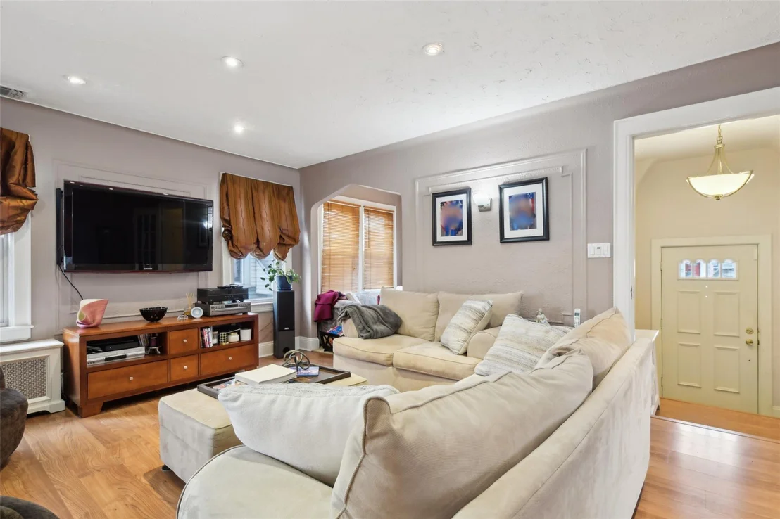 Photo of 38 Orleans Road