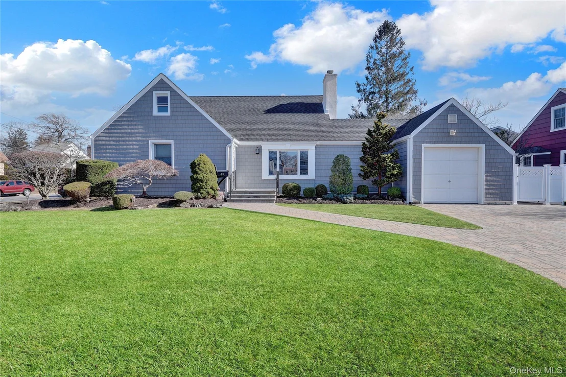 Photo of 45 Gregory Avenue