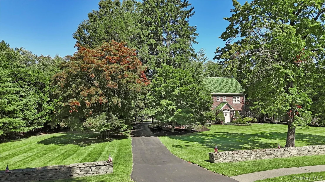 Photo of 20 Demarest Avenue