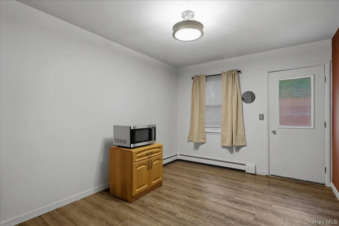 Photo of 184 Fulton Street