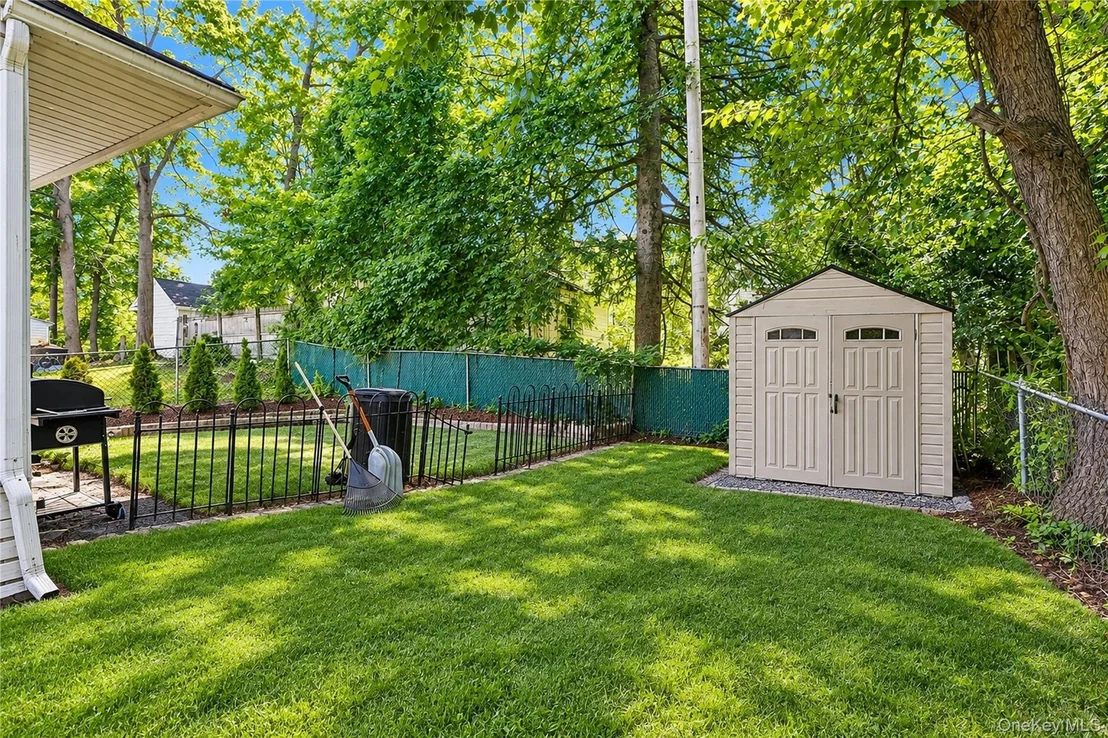 Photo of 18 Underhill Avenue