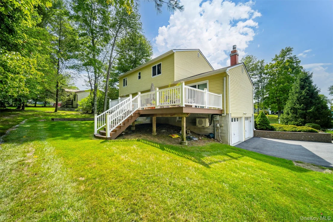 Photo of 1 Tanglewood Lane