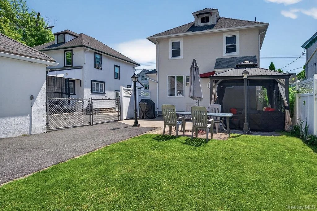 Photo of 437 Fourth Avenue