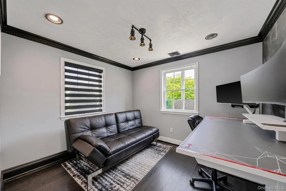 Photo of 299 Patchogue Yaphank Road