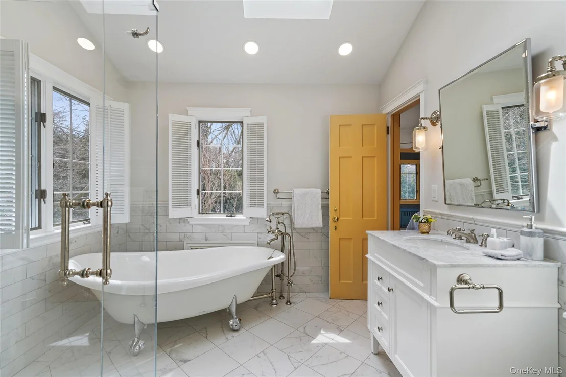Photo of 49 Moore Road