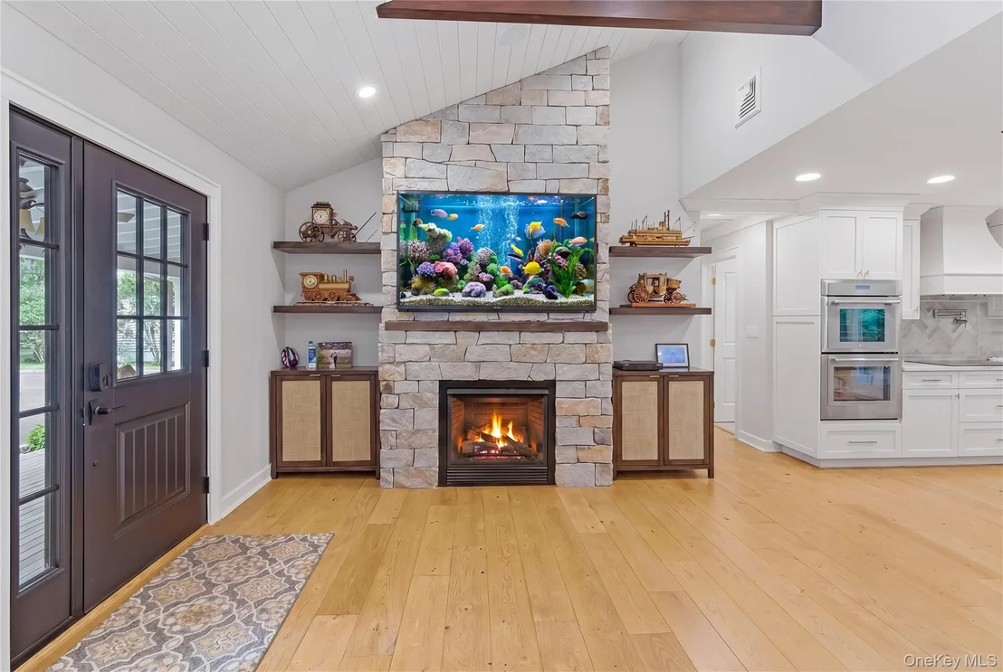 Photo of 345 Bartley Road