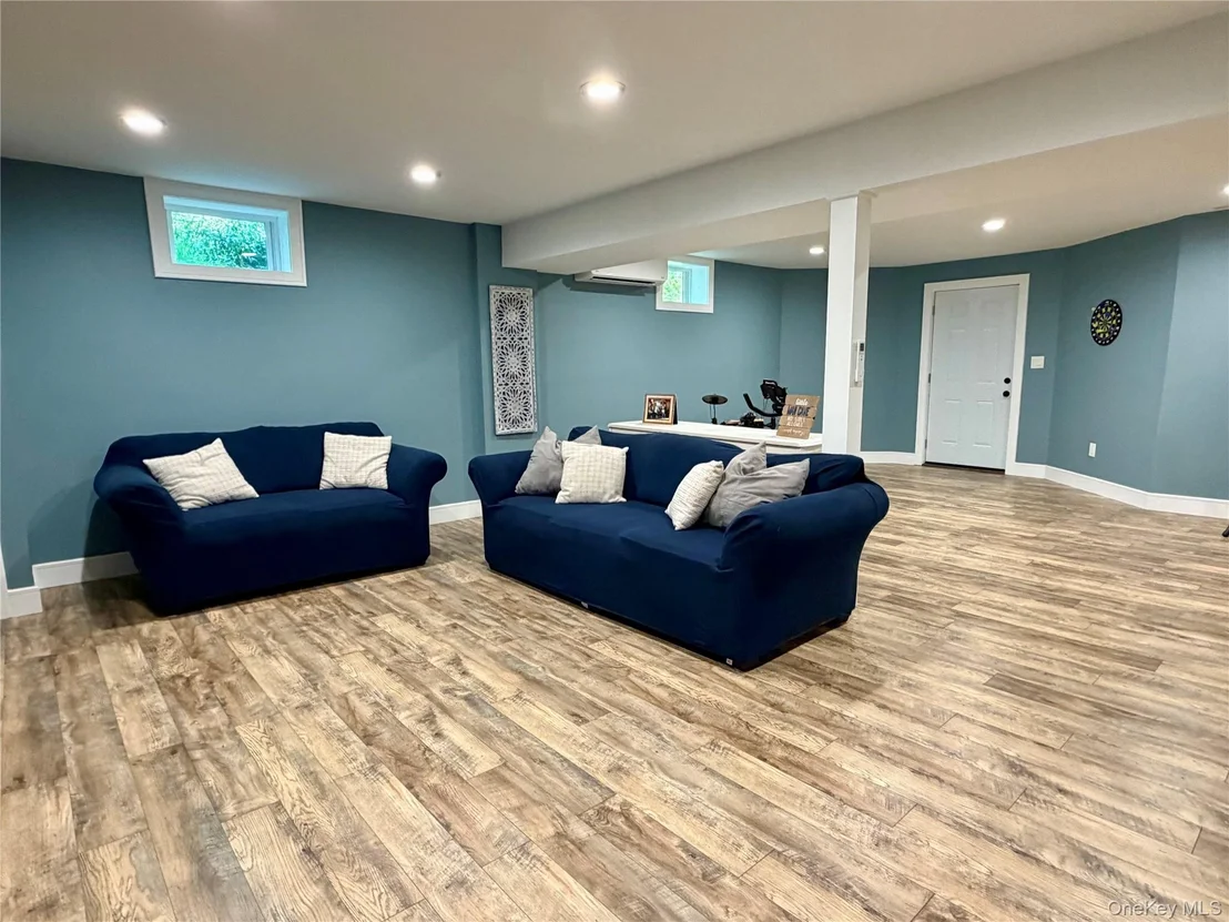 Photo of 101 Beverly Road