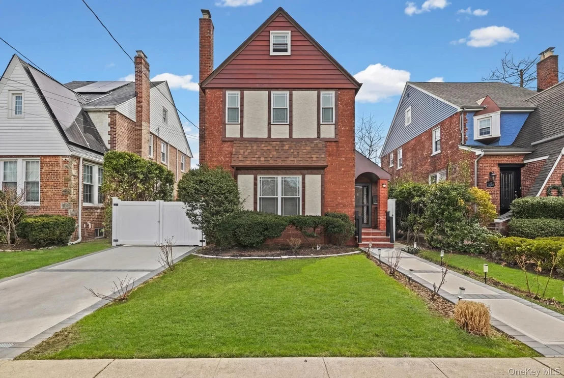 Photo of 6 Dubonnet Road