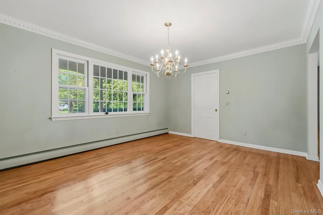 Photo of 10 Oak Bend Road