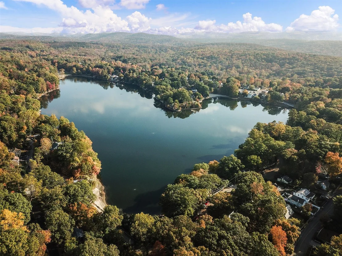 Photo of 92 Lake Drive