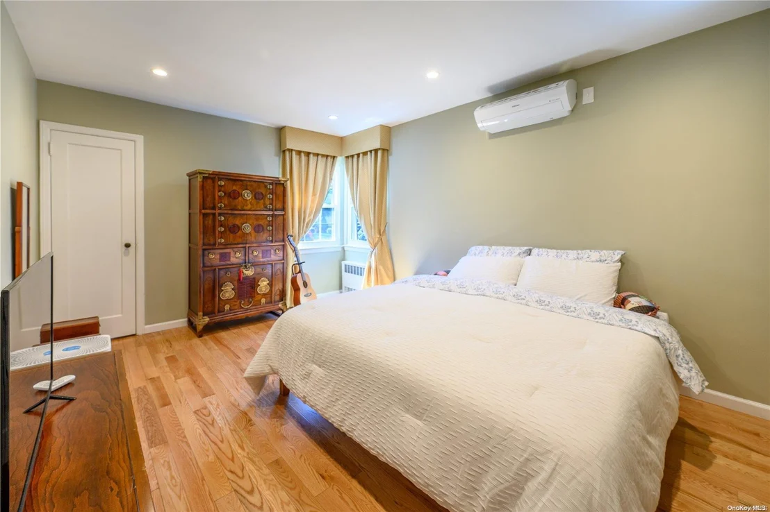 Photo of 73 Devonshire Drive