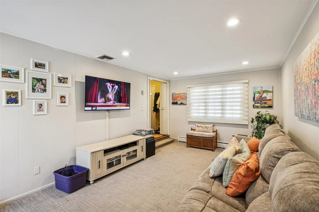 Photo of 19 Sandra Drive