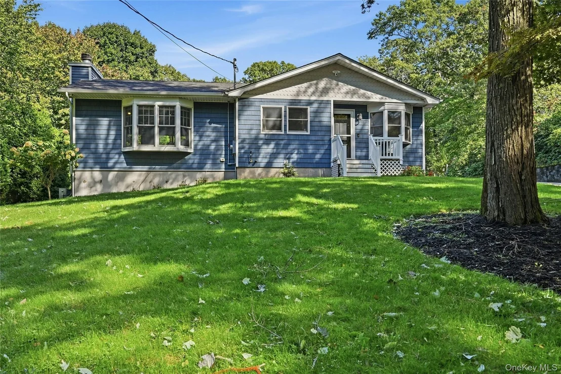 Photo of 82 Oakwood Drive