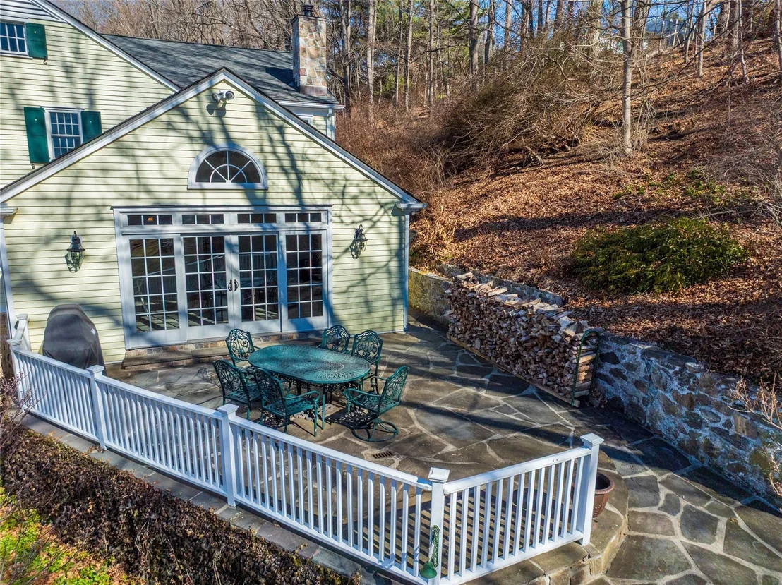 Photo of 10 Whippoorwill Road