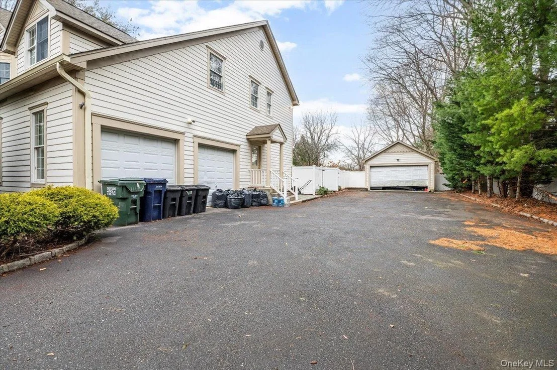 Photo of 21 Astor Avenue