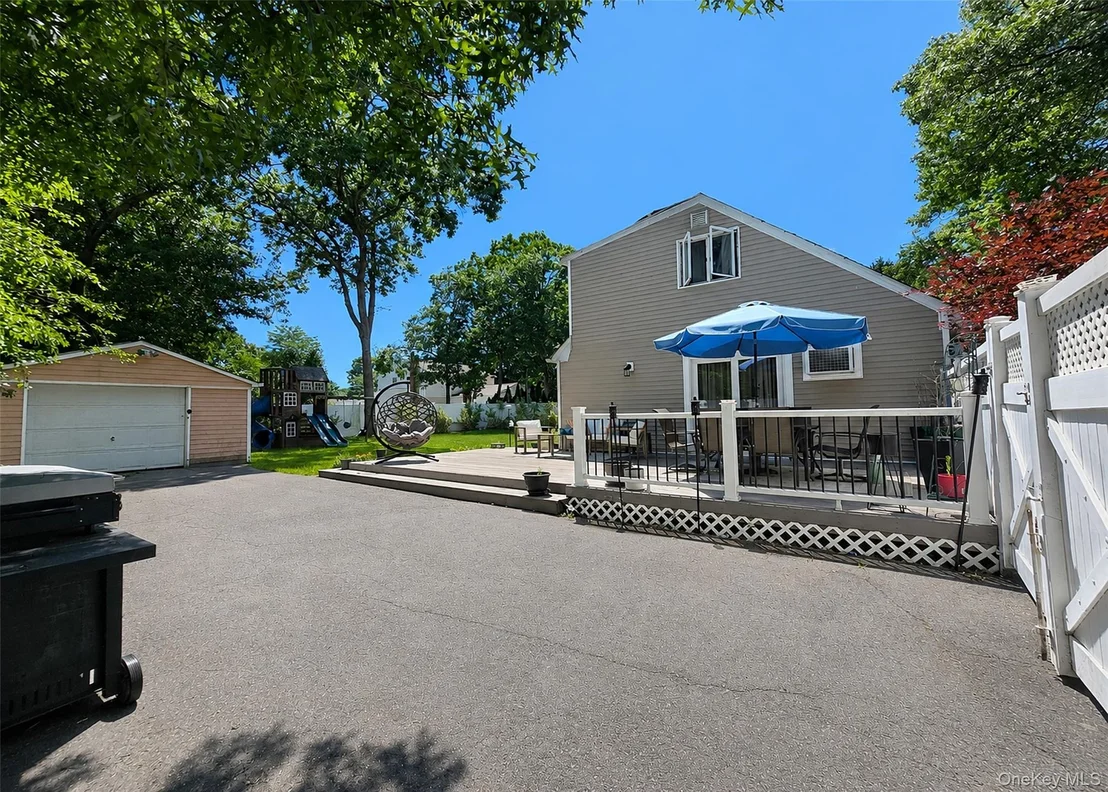 Photo of 348 Furrows Road
