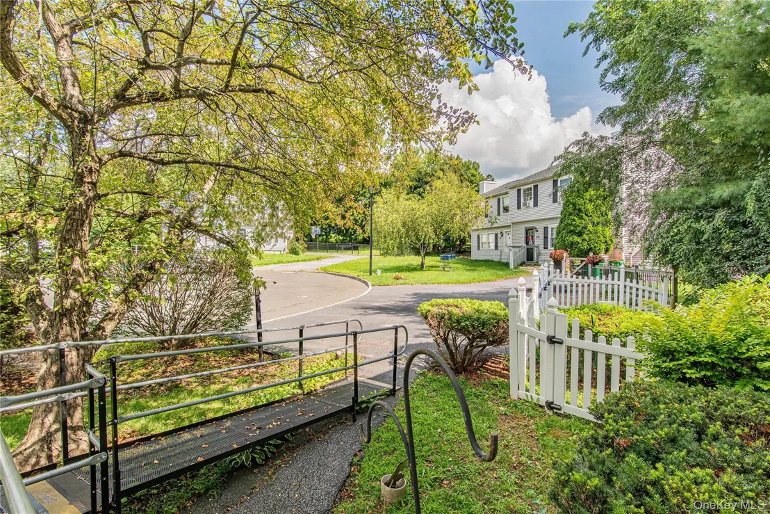 Photo of 218 Fishkill Landing
