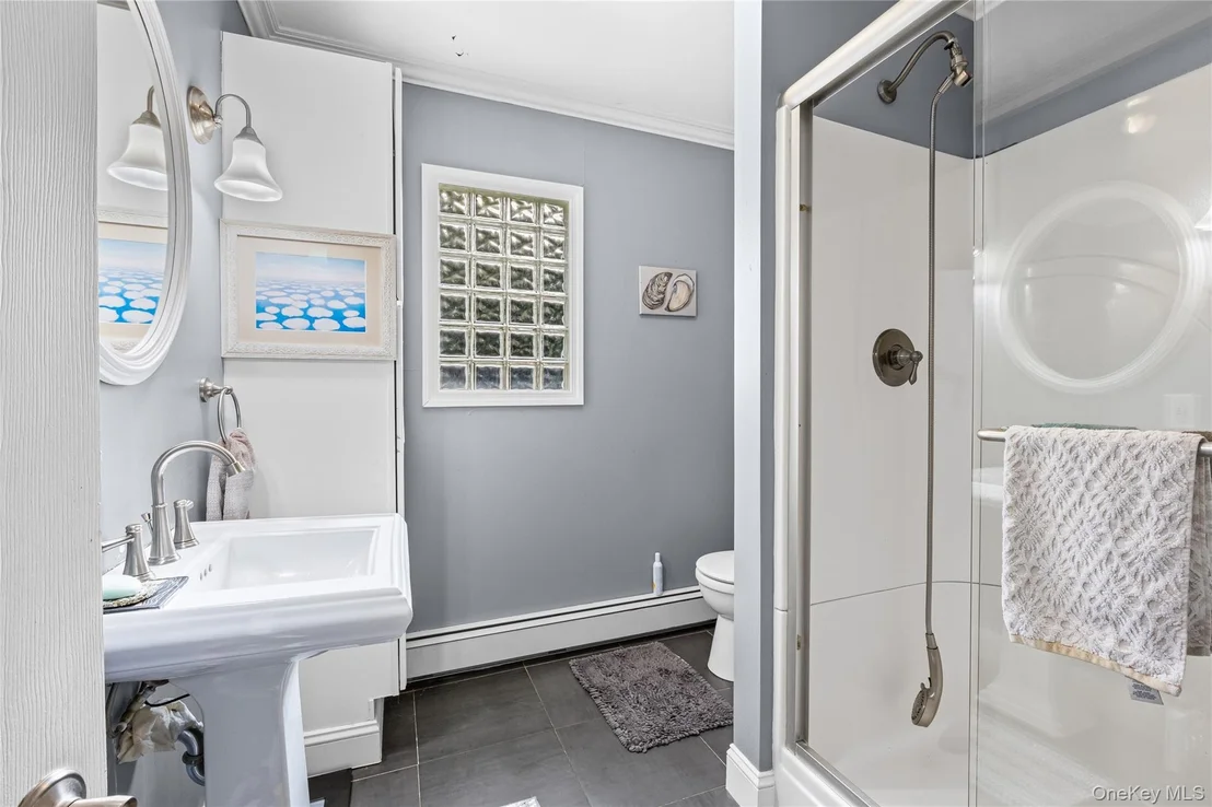 Photo of 43 Astor Avenue