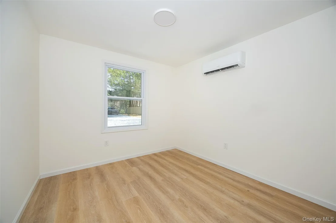 Photo of 7 Eckelman Drive