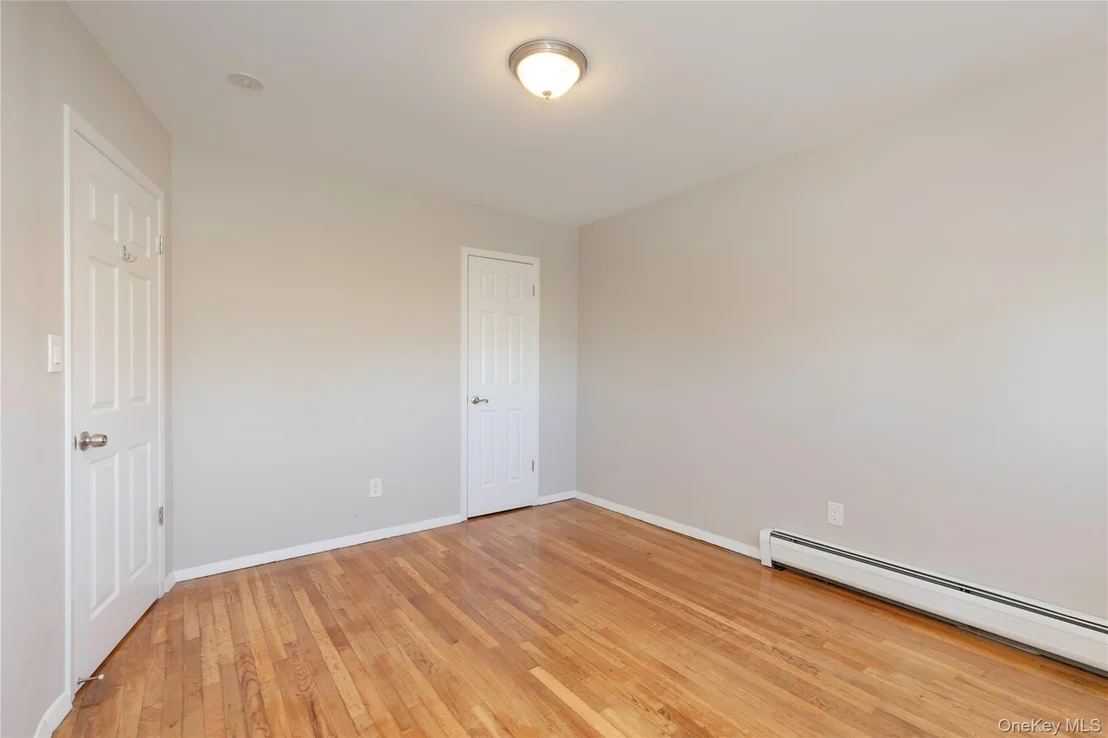 Photo of 223 Ditmars Street