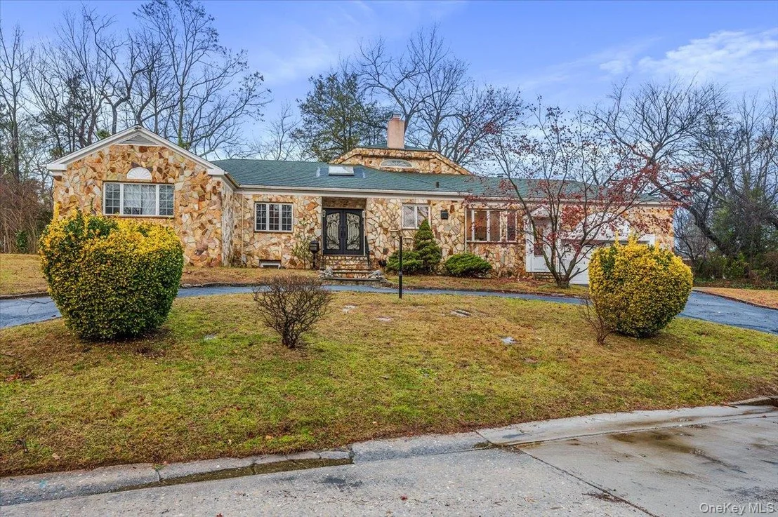 Photo of 18 Locust Drive