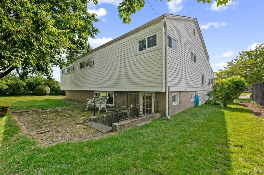 Photo of 3836 Windsor Drive