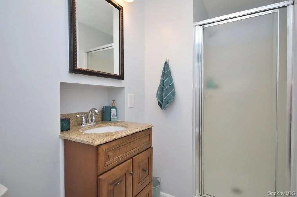 Photo of 902 Williamsburg Drive