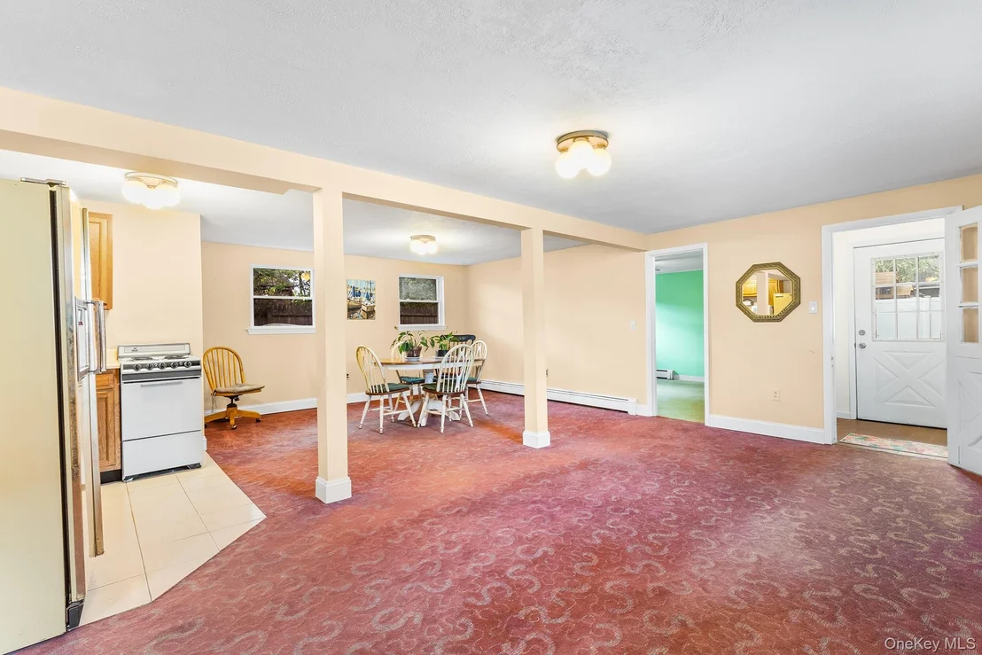 Photo of 1320 Pine Acres Boulevard