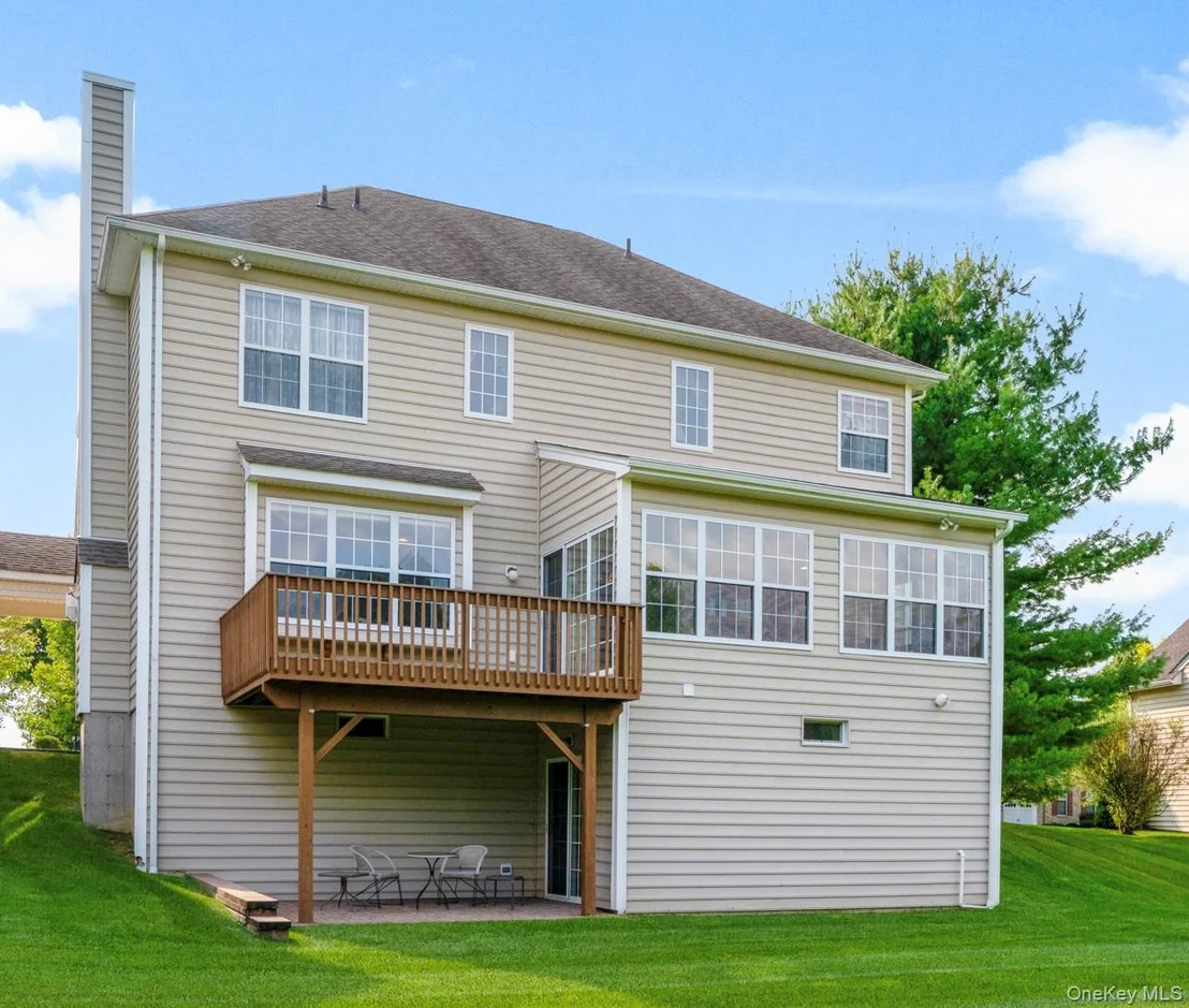 Photo of 653 Creekside Lane