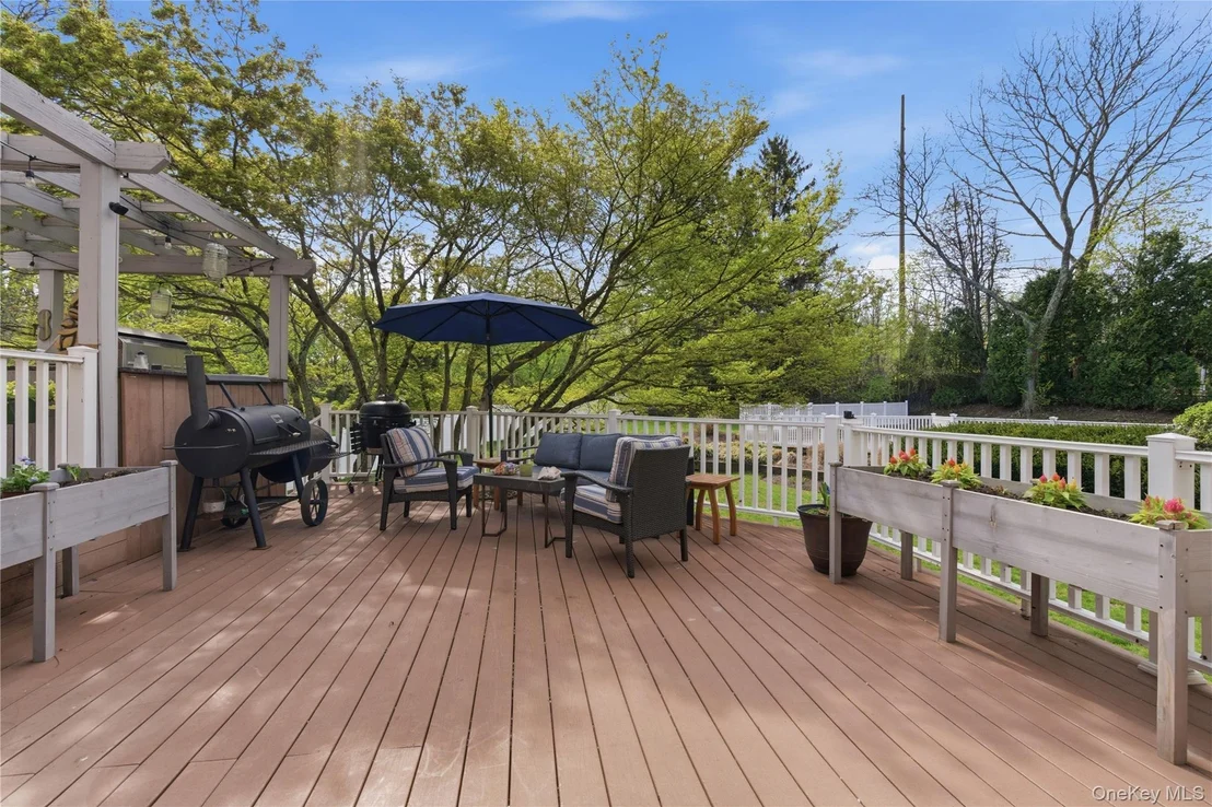Photo of 12 Pond Drive