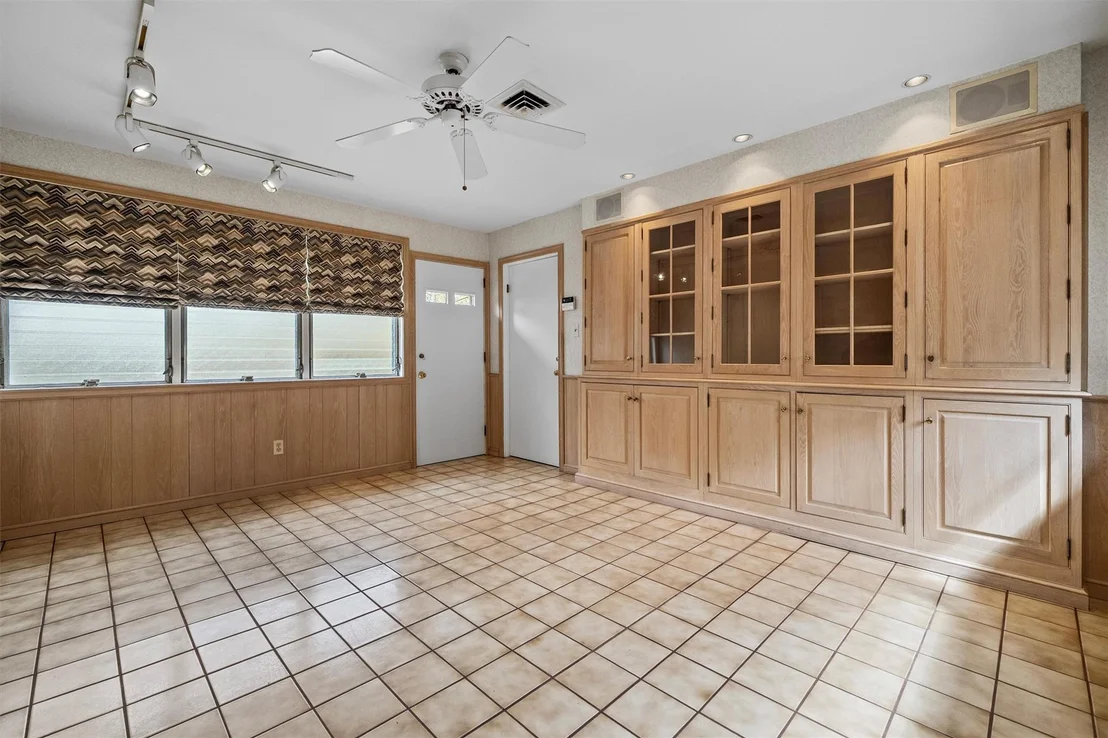 Photo of 21 Westview Road