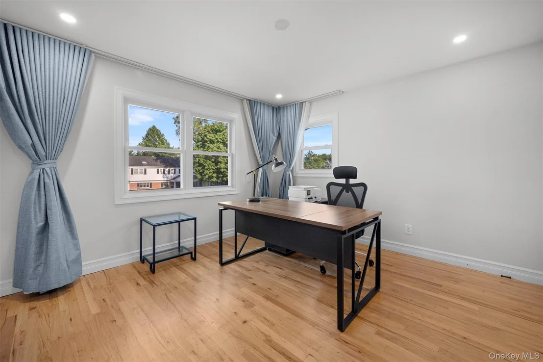Photo of 20 Chestnut Drive