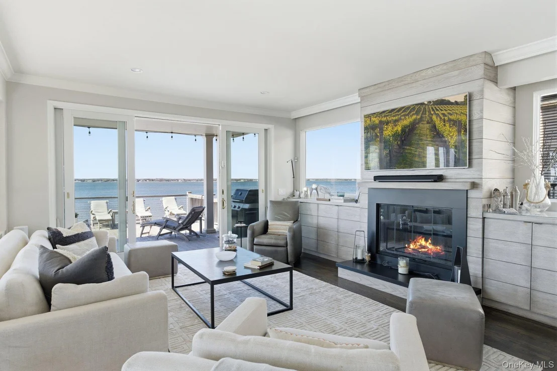 Photo of 688 Dune Road
