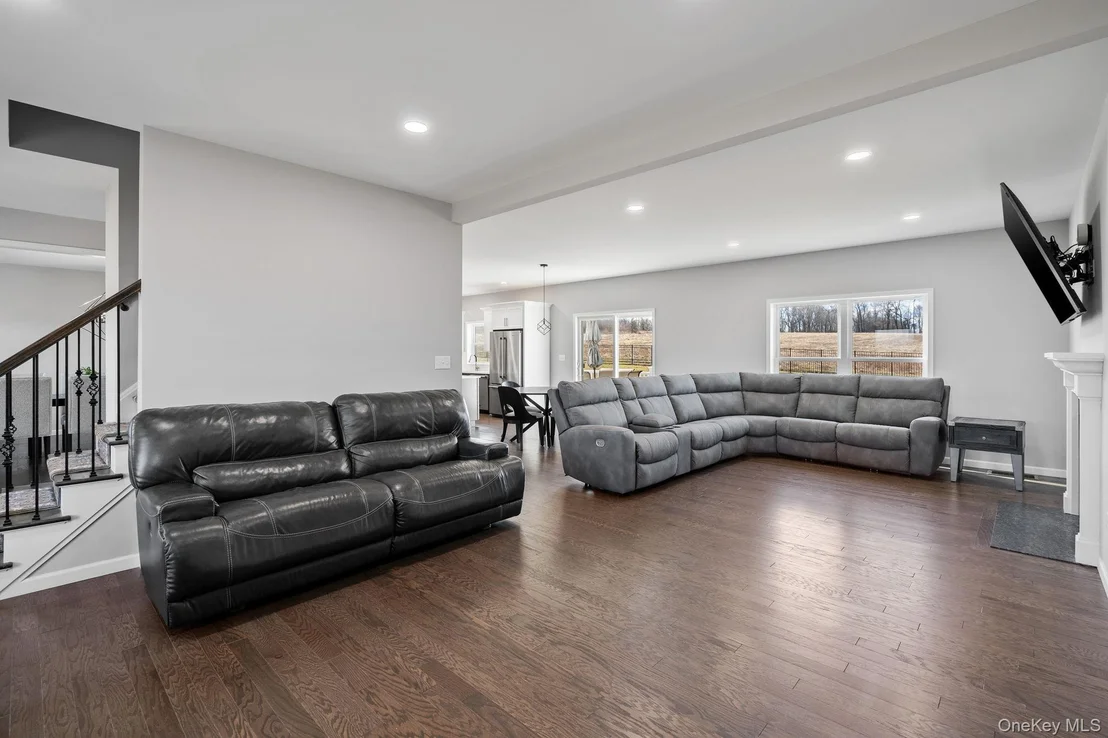 Photo of 10 Harrier Ridge Drive