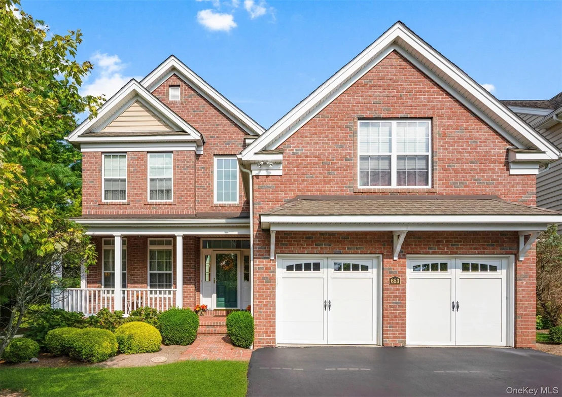 Photo of 653 Creekside Lane