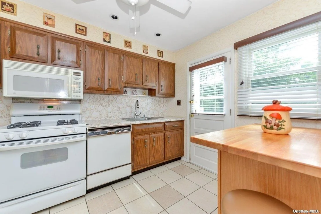 Photo of 21 Meadow Drive