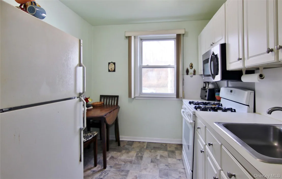 Photo of Unit A at 39 Avon Circle