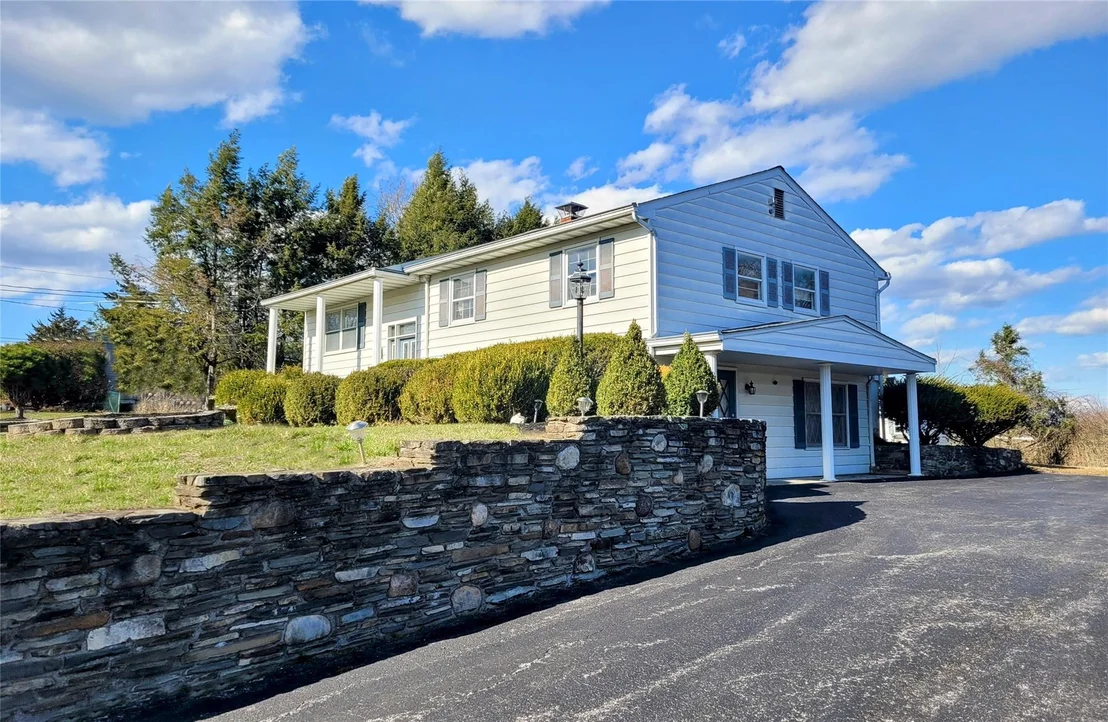 Photo of 2 Daisy Lane