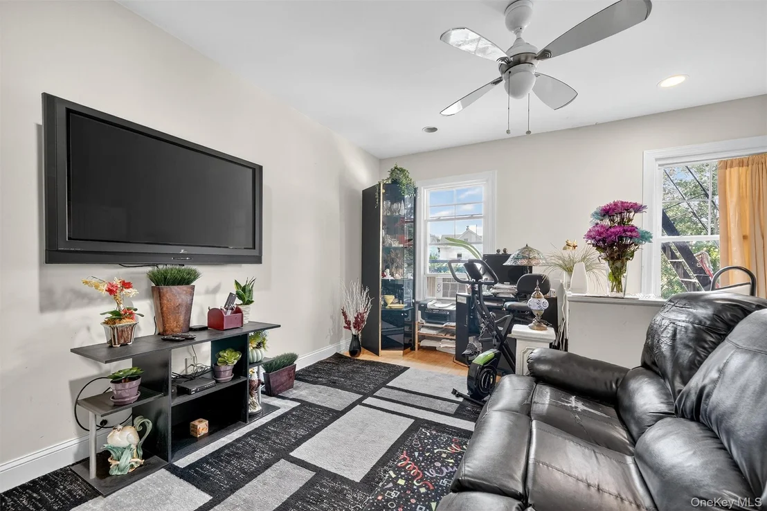Photo of 16 Maple Place