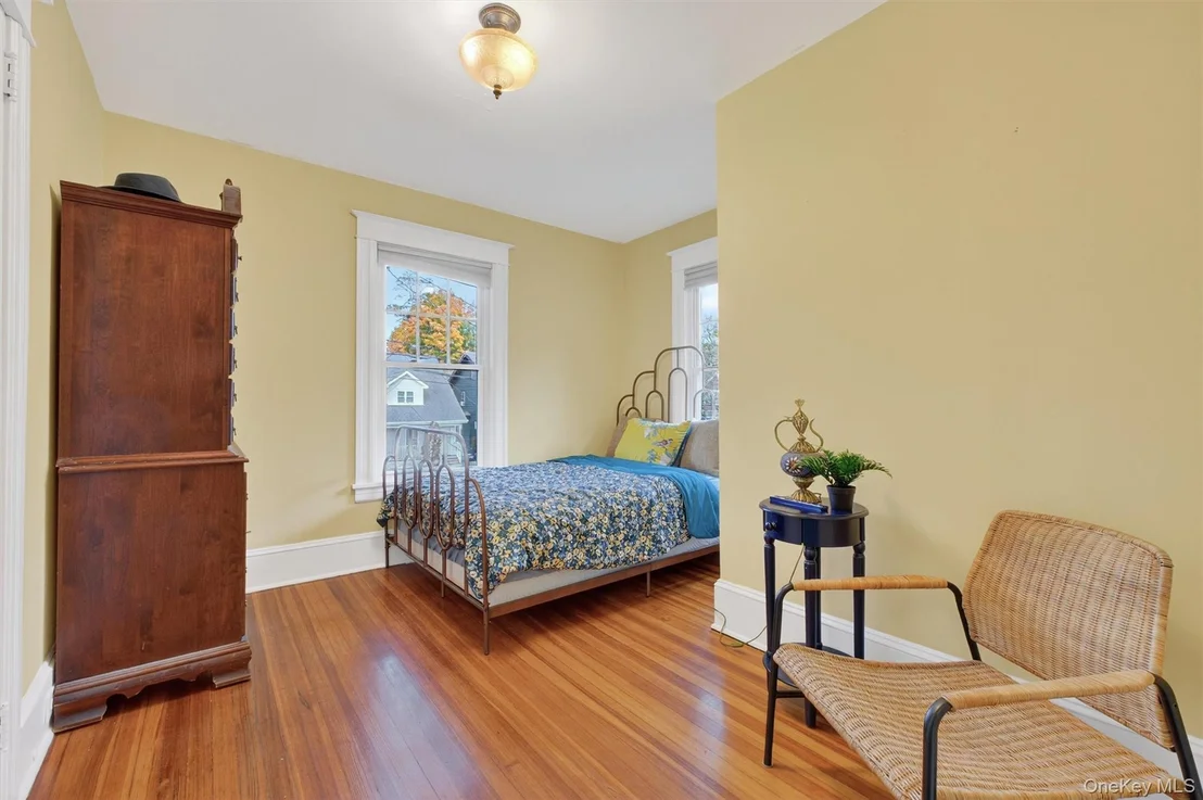 Photo of 13 Parkwood Boulevard