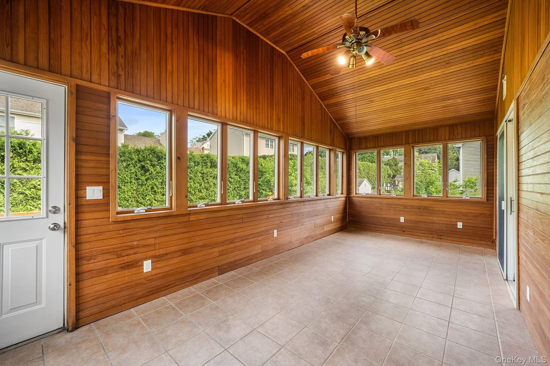Photo of 110 Franklin Avenue