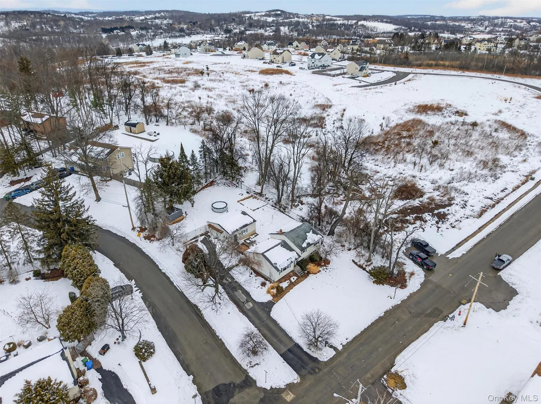 Photo of 85 Farries Avenue
