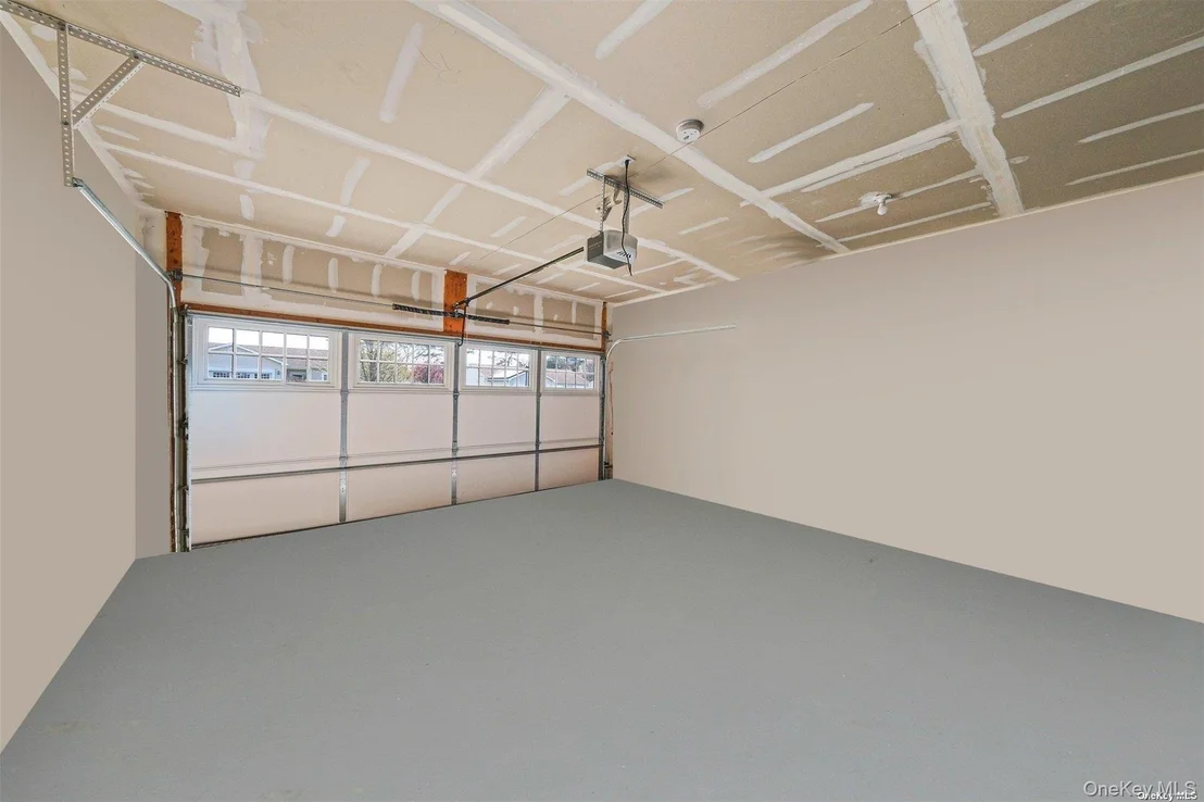 Photo of 7 Pondview Circle