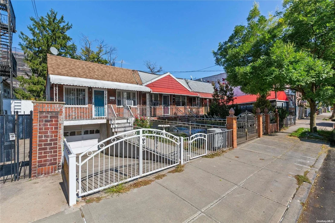 Photo of 765 Shepherd Avenue