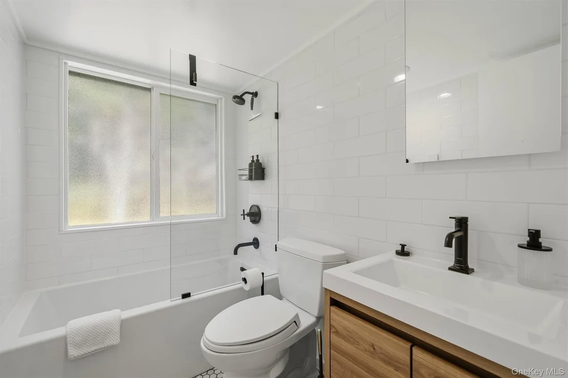 Photo of 165 Dexheimer Road