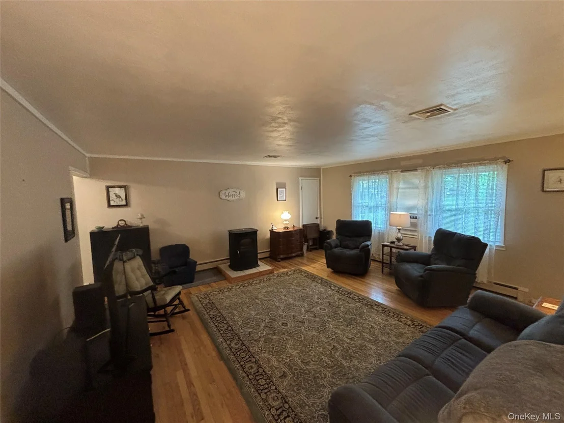 Photo of 72 Fanning Boulevard